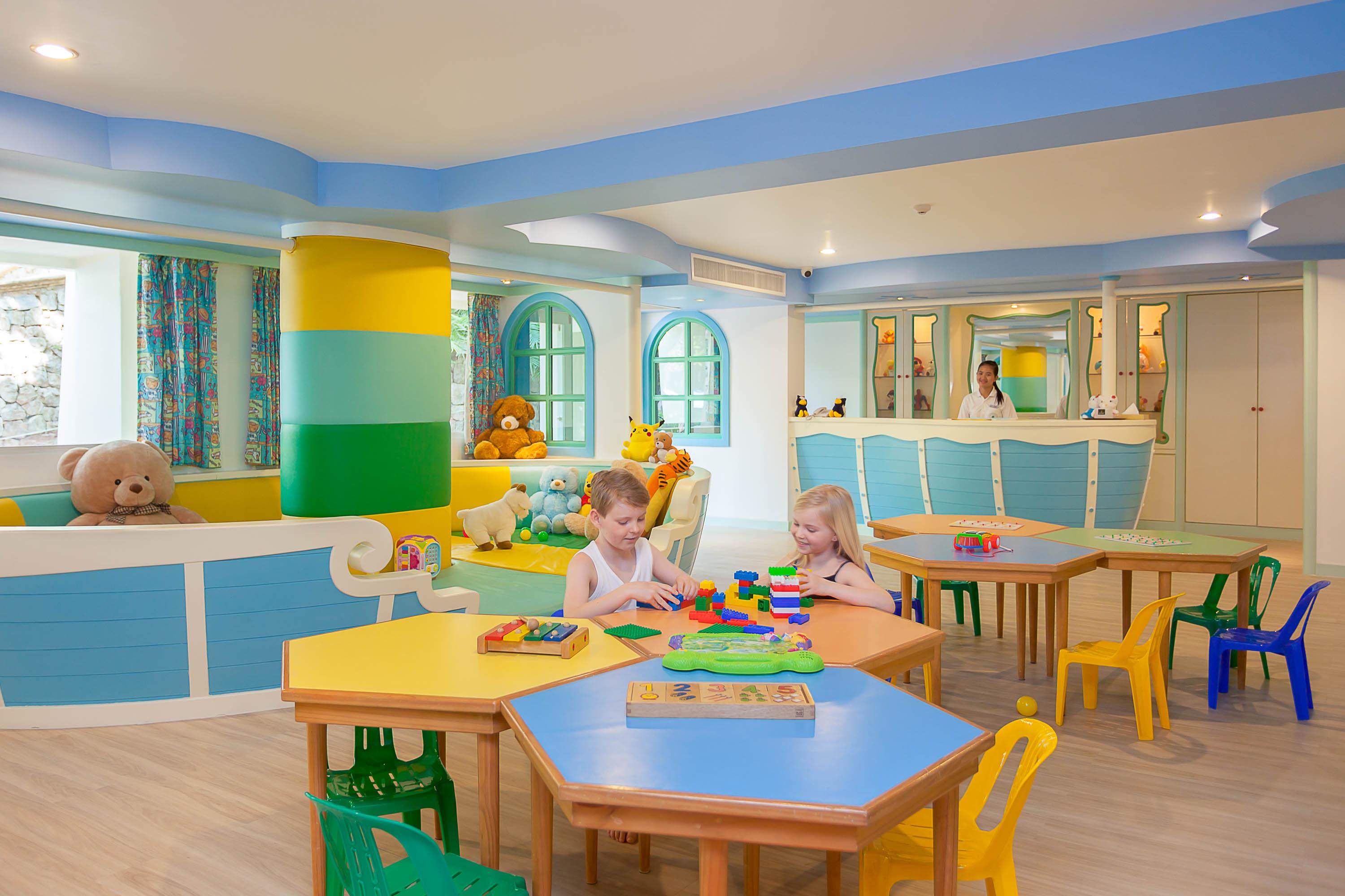 Diamond Cliff Resort & Spa, Patong Beach Luaran gambar A nursery in Russia